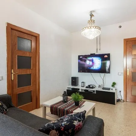 Grande Con Cama Familiar Homestay *